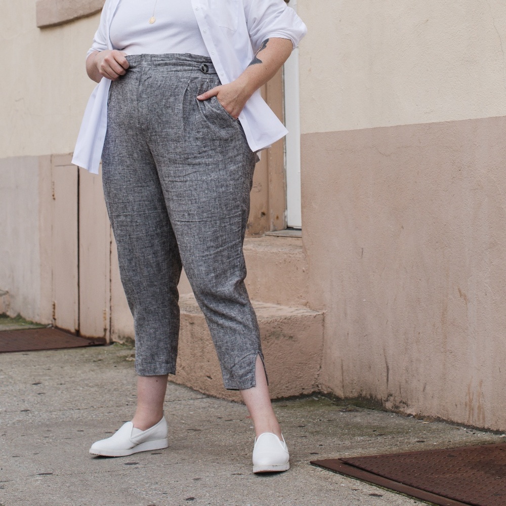 In Every Story Size 16 Linen Crop Pant